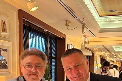 Прощална среща на посланик Христо Полендаков с управителния съвет на Организацията за сътрудничество и развитие на консулския корпус в Централна и Югоизточна Европа (OCECCD) и Института „Гносис“ (Gnosis Institute)